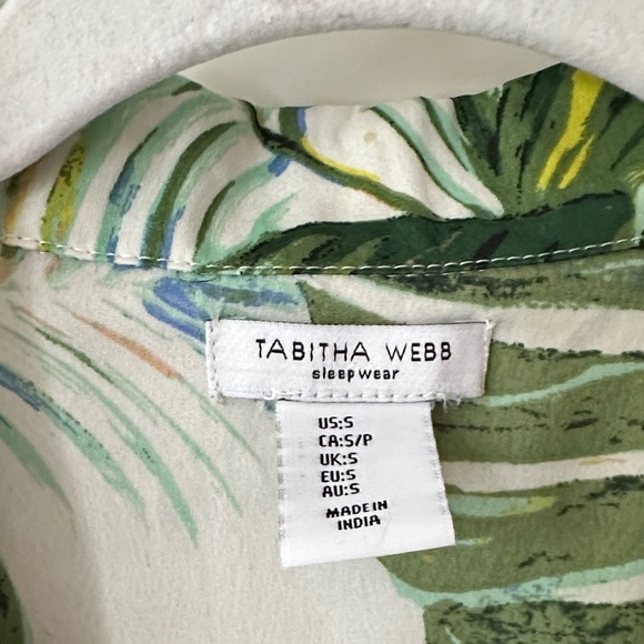 TABITHA WEBB INTIMATES | Anthropologie Tropical Leaf Print Women's Satin PJ Set - Picture 5 of 15